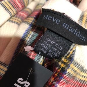 Steve Madden Accessories - Steve Madden infinity women’s scarf Steve Madden Accessories - Steve Madden infinity women’s scarf